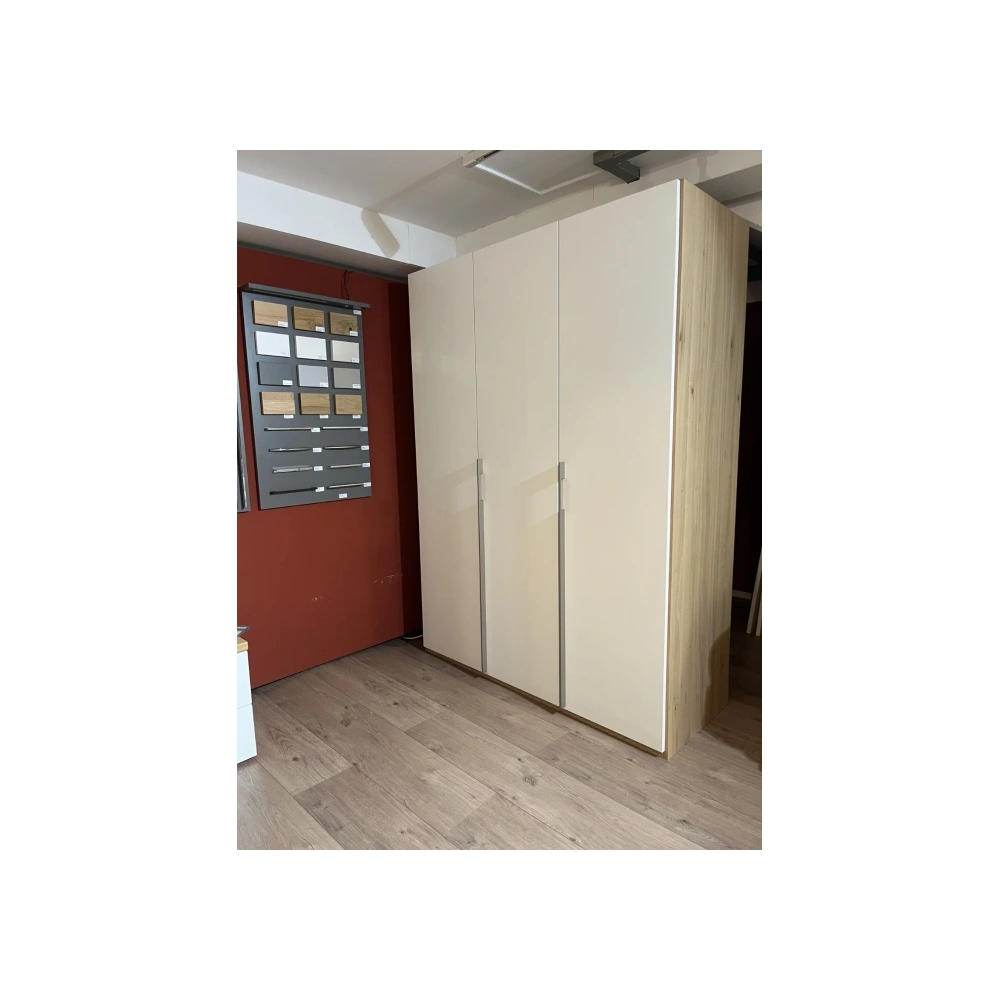 kleiderschrank-01
