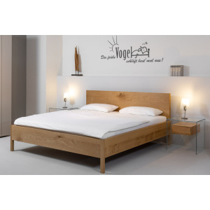 Bett in Eiche massiv